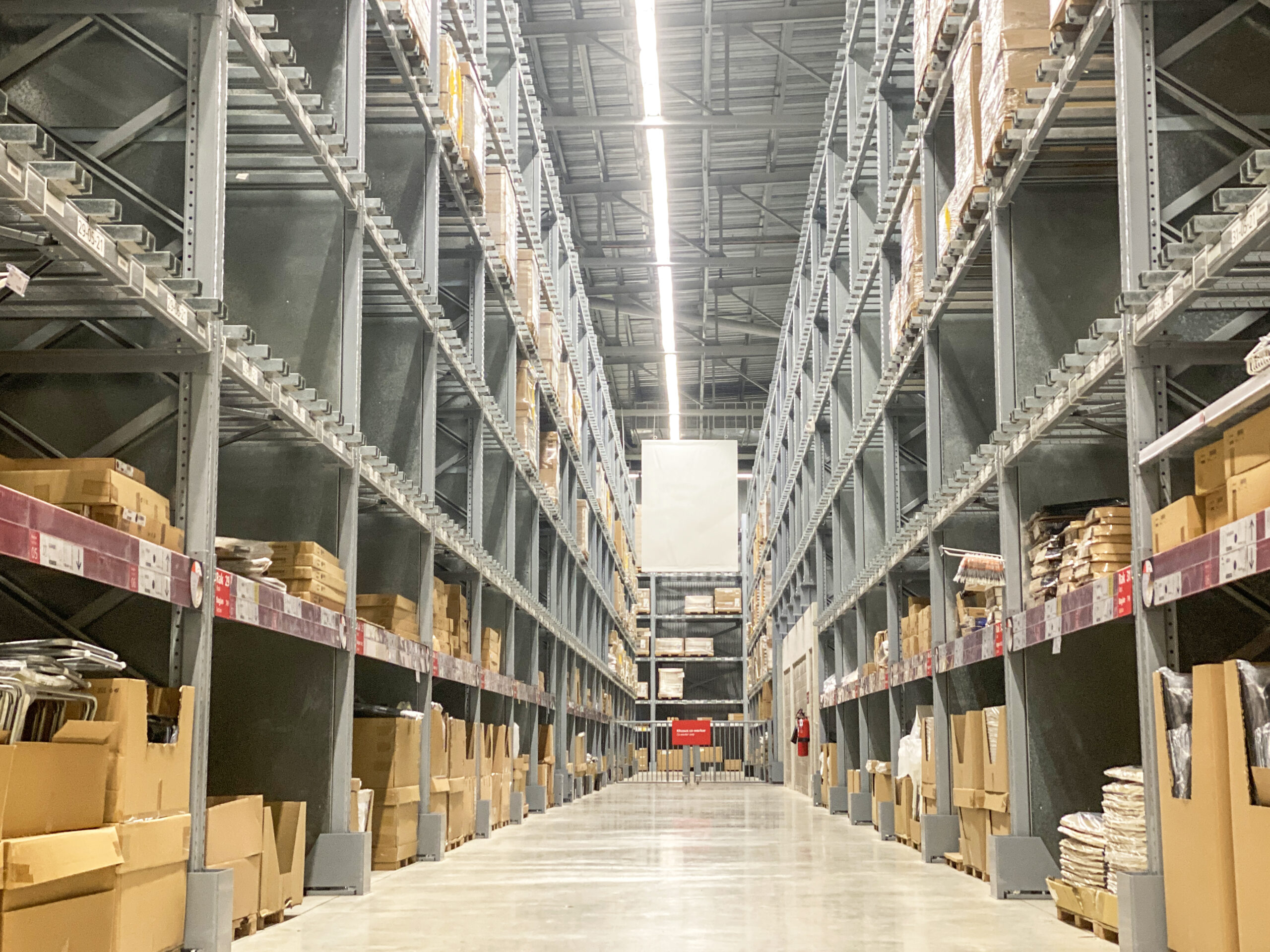 alquiler de almacenes centro de distribución